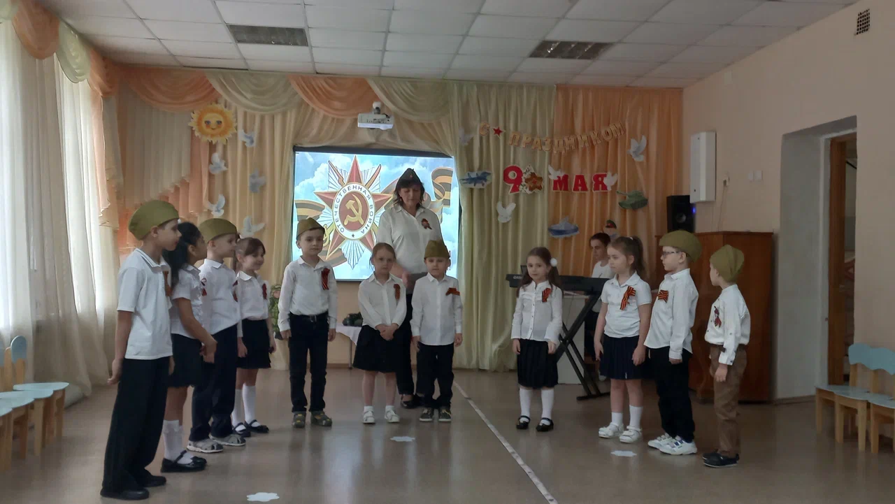 Тематическое мероприятие, посвященное празднованию дня Победы в Великой Отечественной войне &amp;quot;Войны священные страницы навеки в памяти людской&amp;quot;.