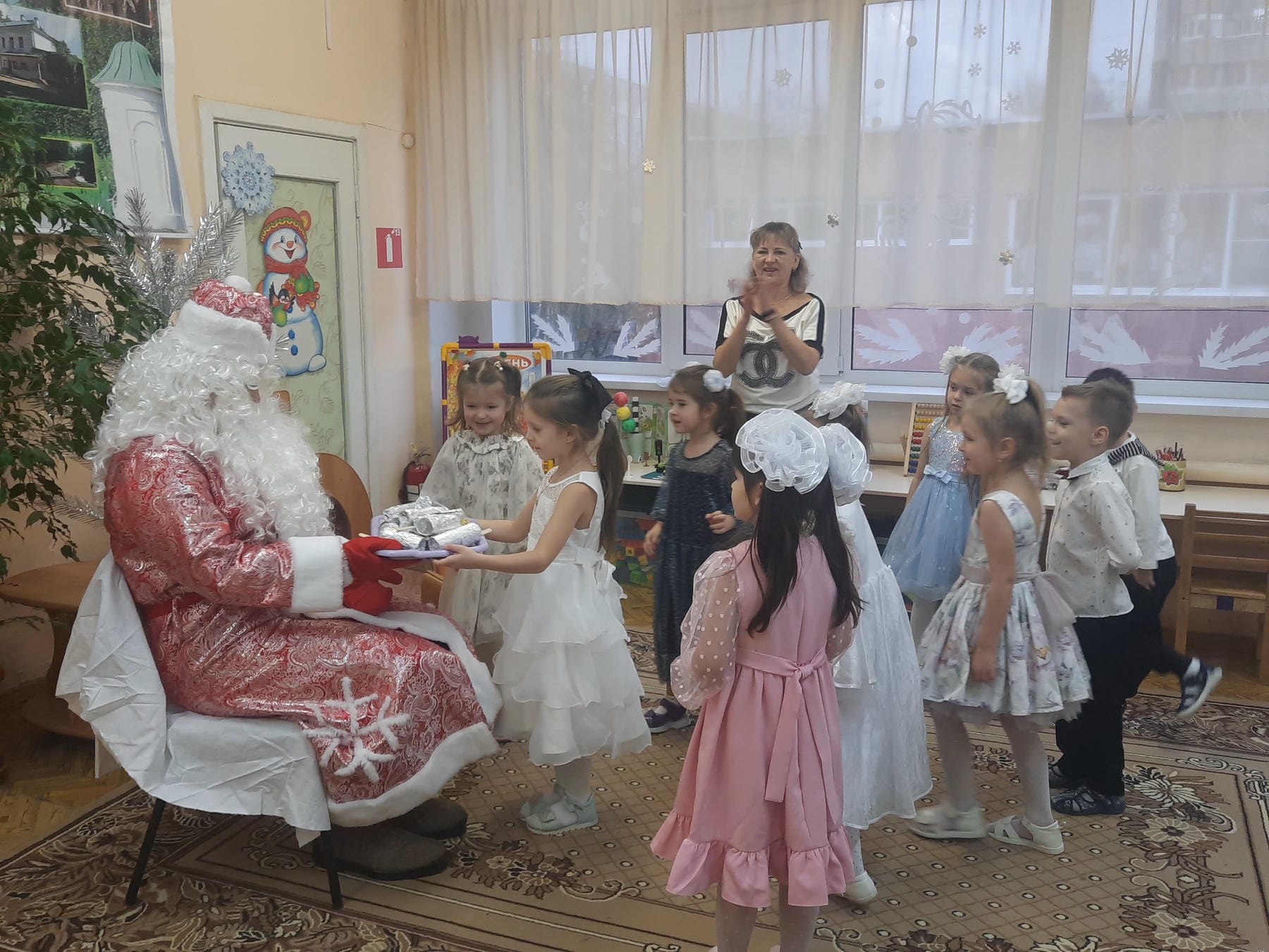 «День Рождения Деда Мороза» – праздник волшебства и доброты.