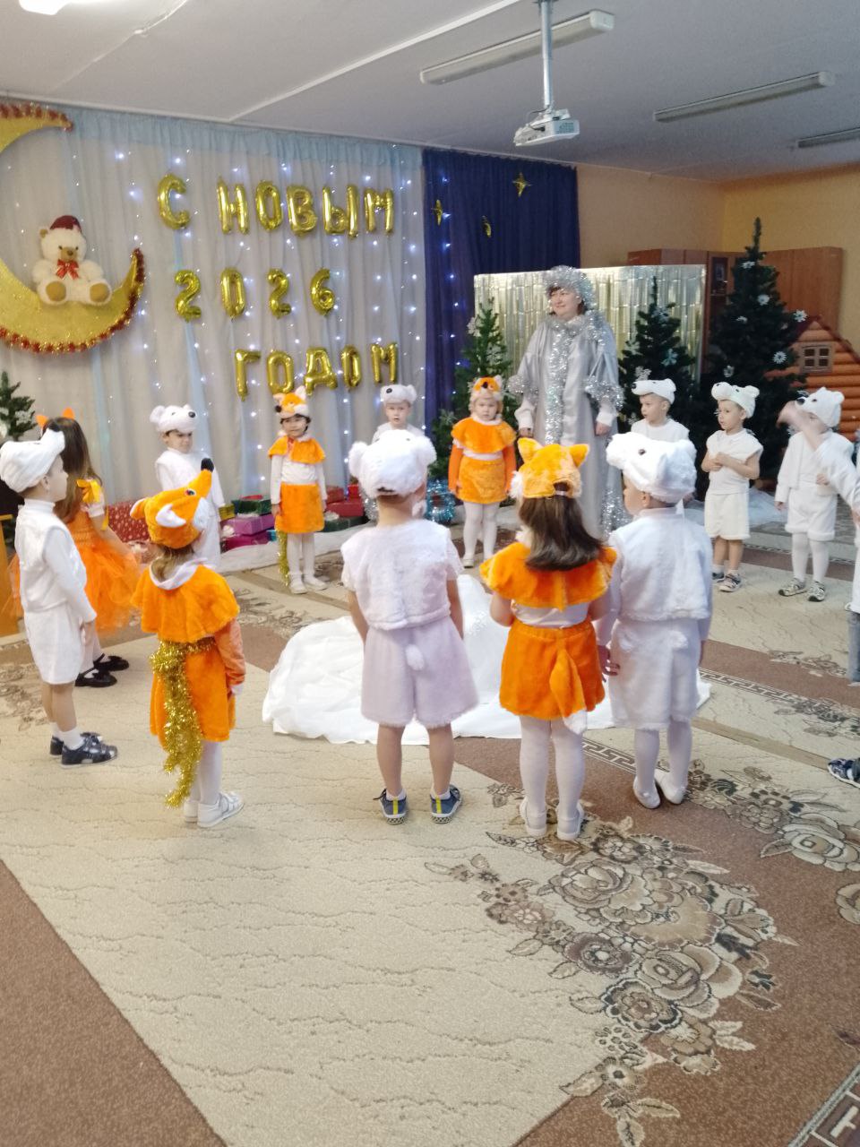 Новогоднее приключение: Утренник &amp;quot;Приключения Белого медвежонка&amp;quot;!.