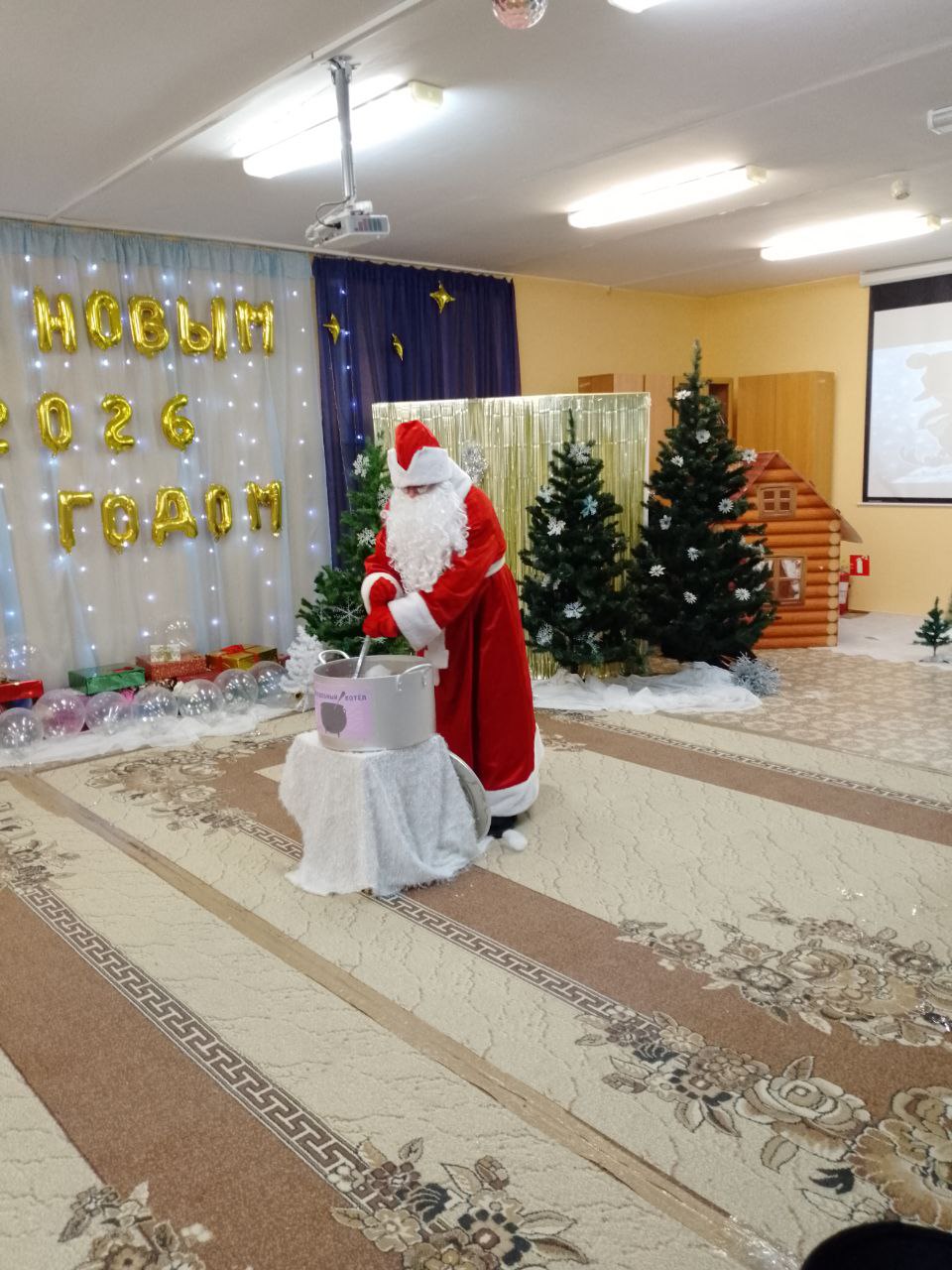 Новогодние приключения с мушкетёрами!.