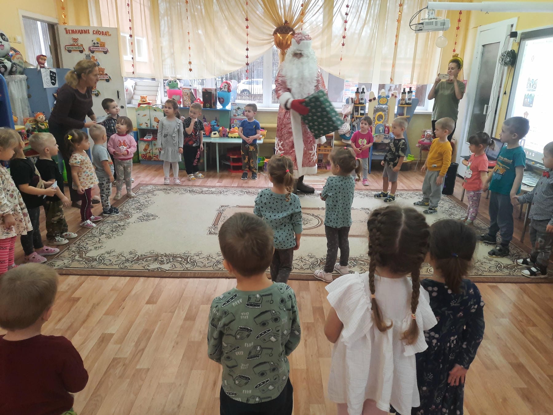 «День Рождения Деда Мороза» – праздник волшебства и доброты.