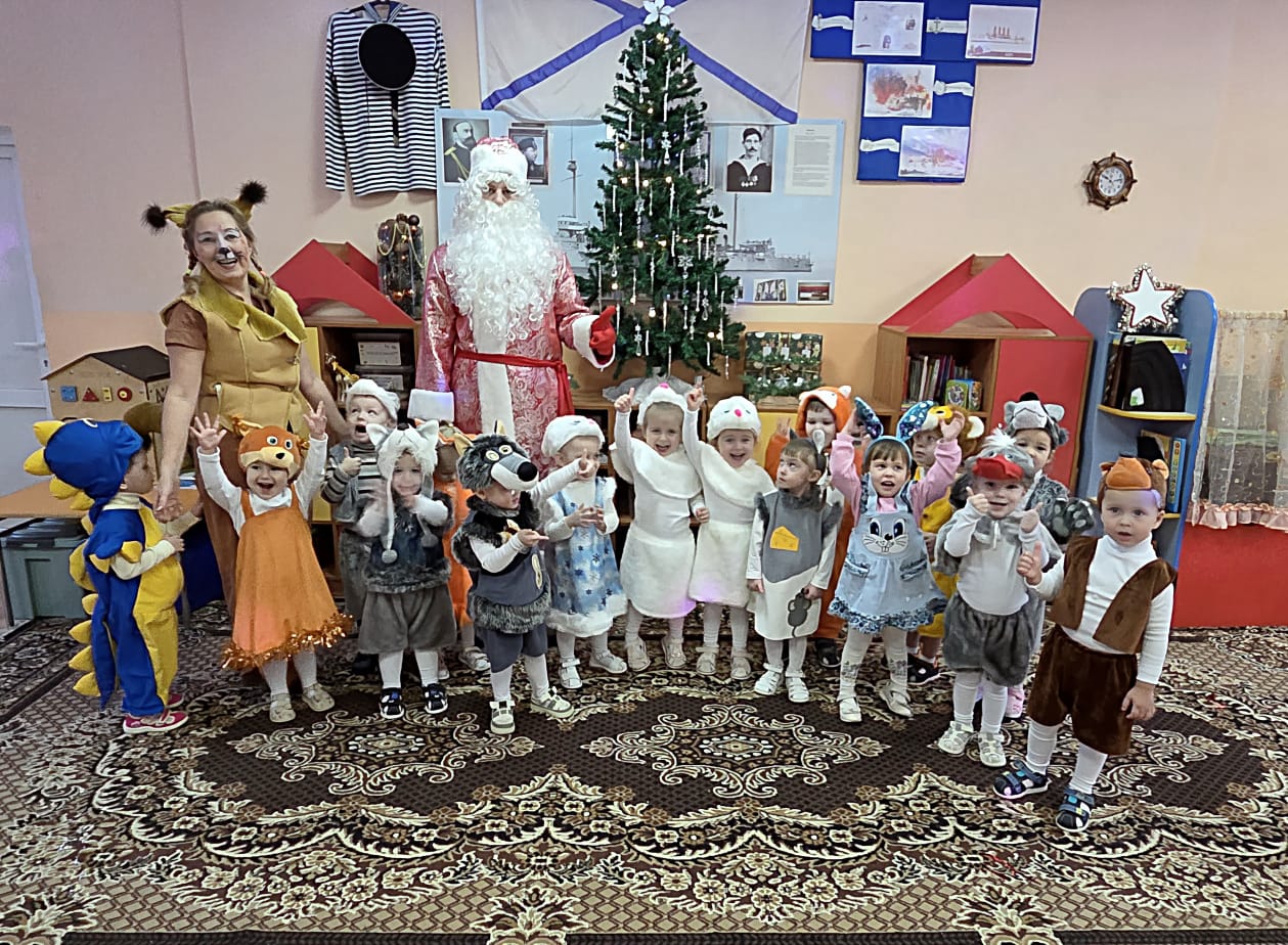 Новогодние утренники «Ларец новогодних ларец».