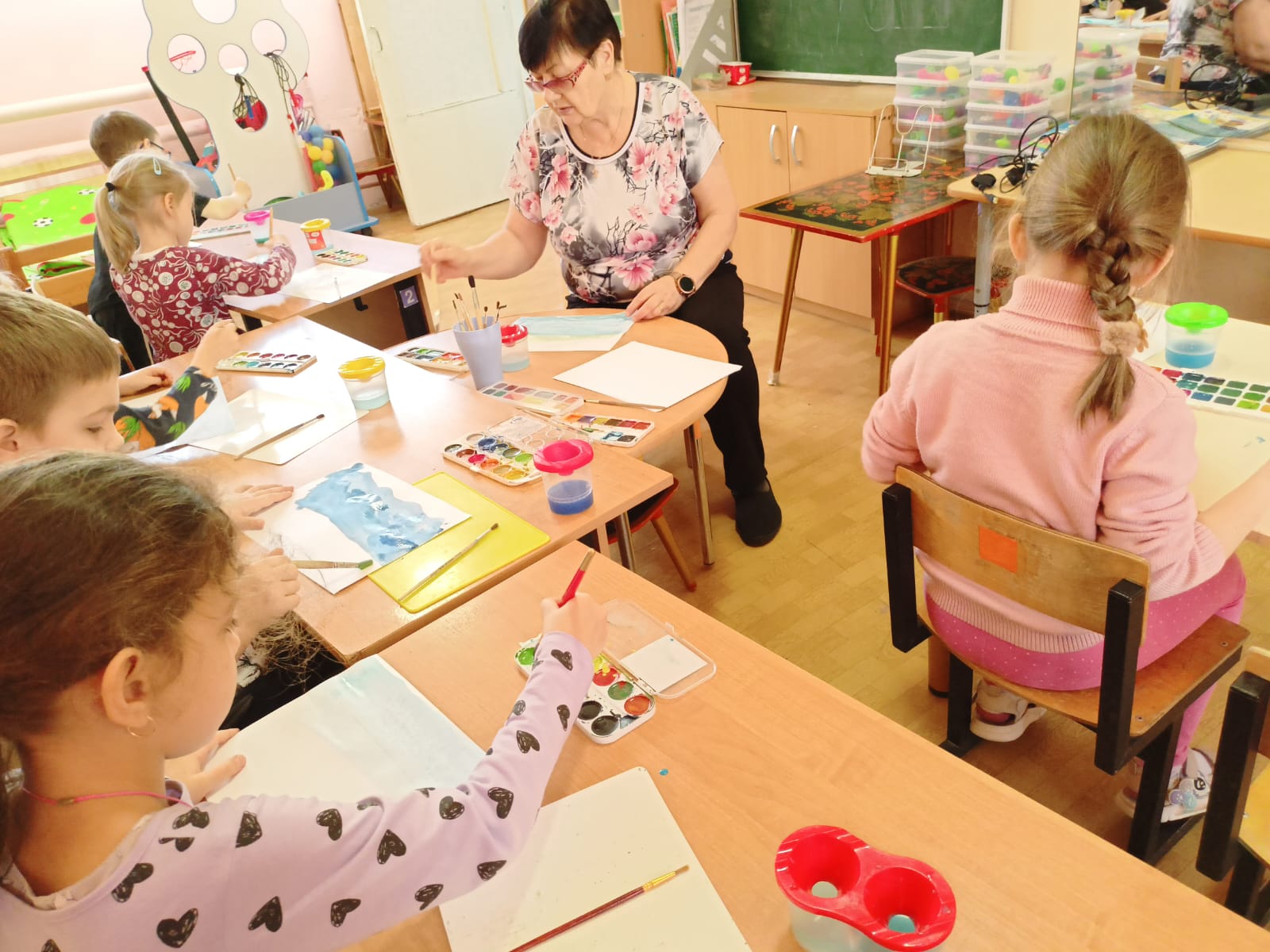 Развлечение с красками «Магия кисти».