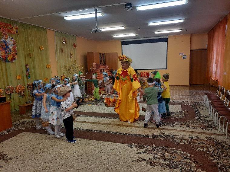 Тематическое мероприятие «Королева Осень».
