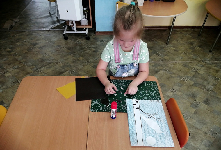 Аппликация «Скворец».
